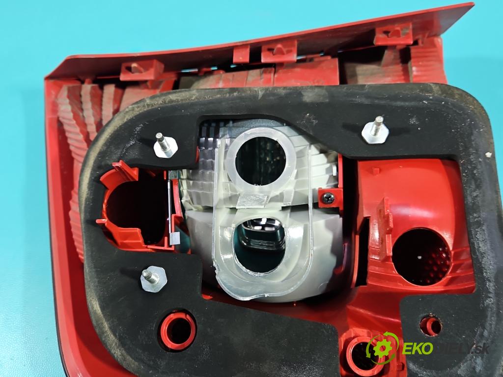 Skoda Octavia II 2004-2013 2.0 tdi 140 HP manual 103 kW 1968 cm3 5- svetlo / reflektor zadné pravé 1Z9945096 (Kľučka dverí ostatné)