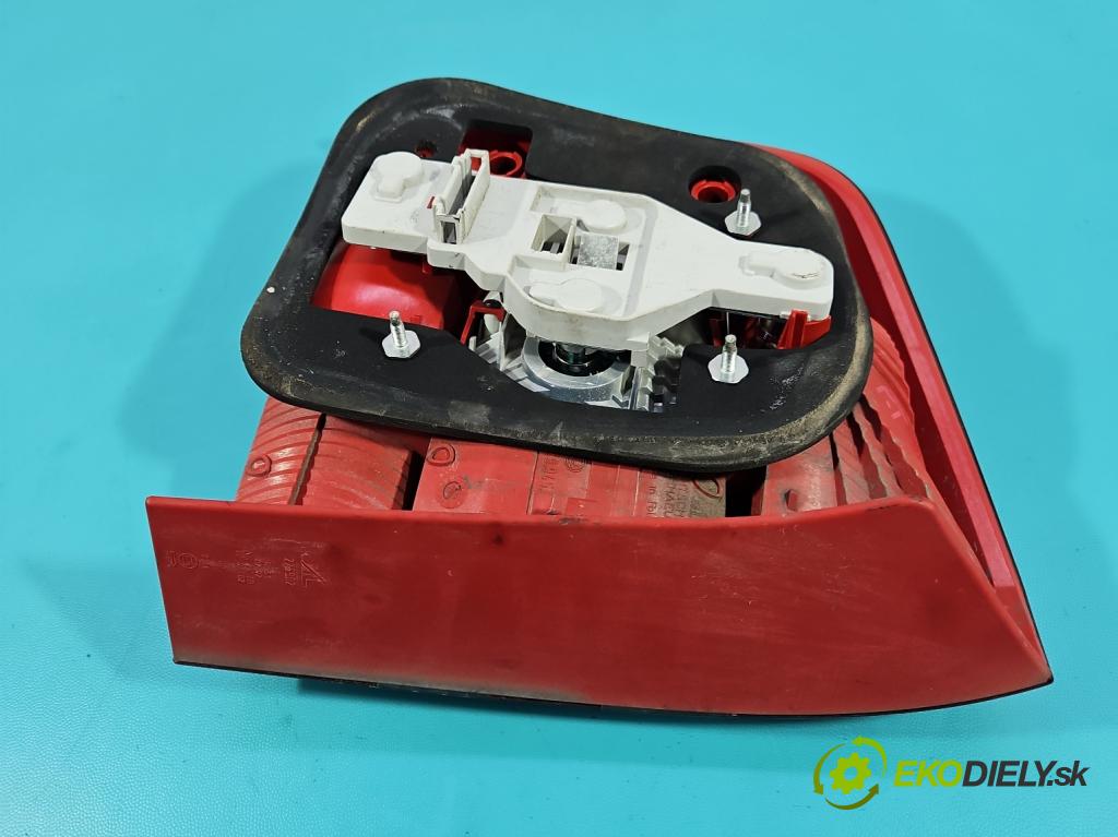 Skoda Octavia II 2004-2013 2.0 tdi 140 HP manual 103 kW 1968 cm3 5- svetlo / reflektor zadné pravé 1Z9945096 (Kľučka dverí ostatné)