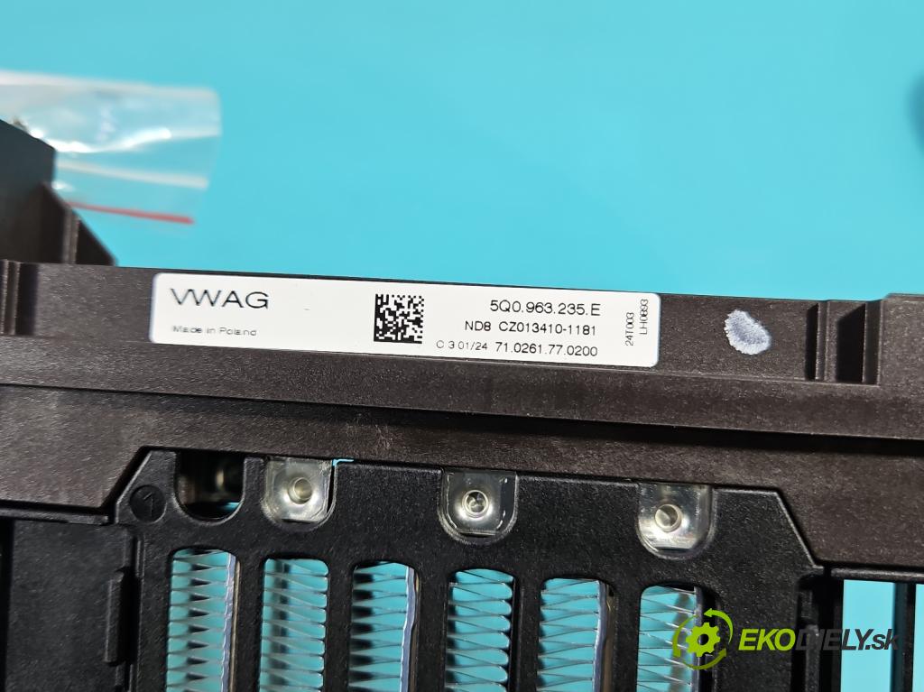 Skoda Octavia IV 2019- 2.0 tdi 116 HP manual 85 kW 1968 cm3 5- radiator 5Q0963235E (Radiátor kúrenia)