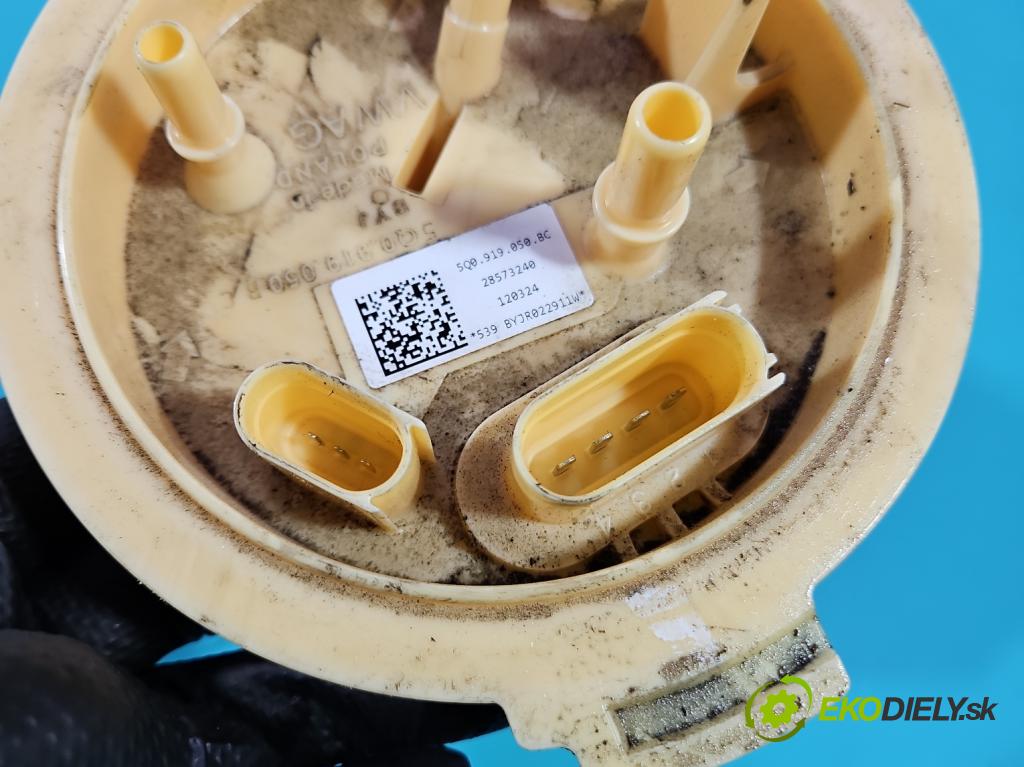 Skoda Octavia IV 2019- 2.0 tdi 116 HP manual 85 kW 1968 cm3 5- čerpadlo palivo 5Q0919050BC