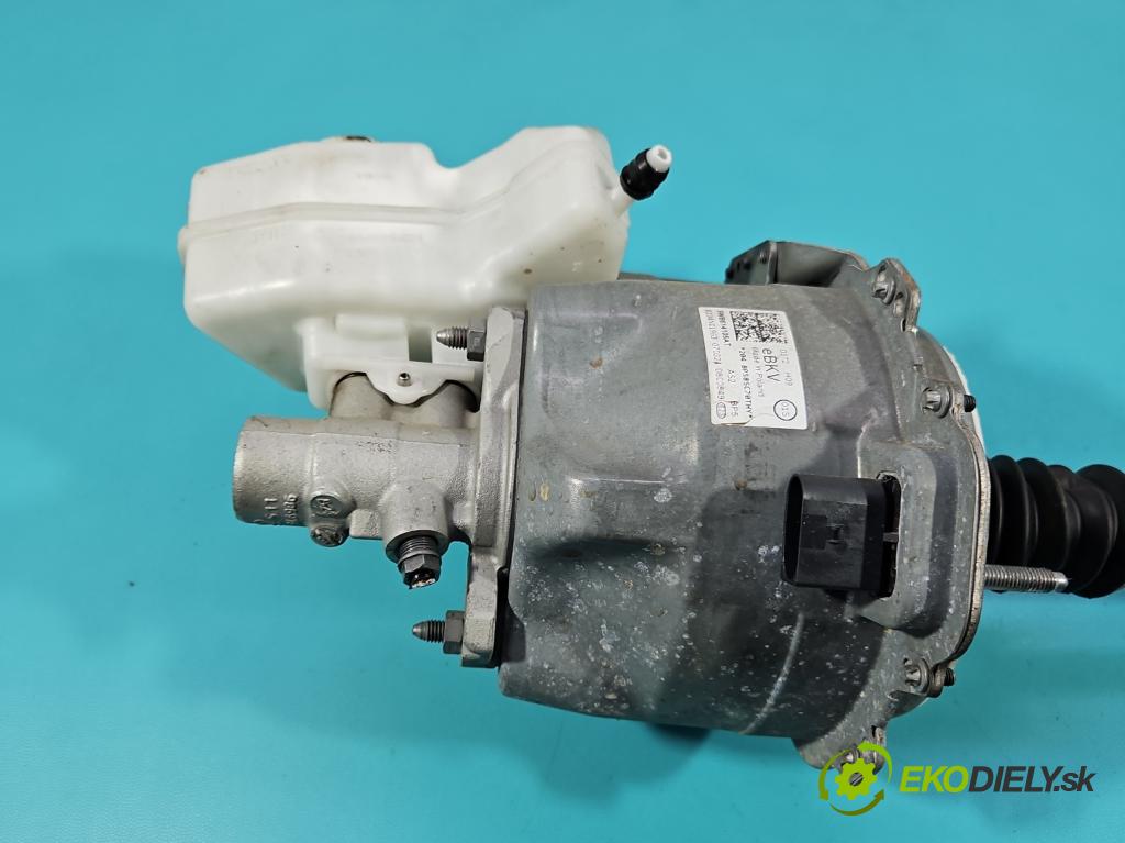 Skoda Octavia IV 2019- 2.0 tdi 116 hp manual 85 kW 1968 cm3 5- servo posilovač 5WB614105AT