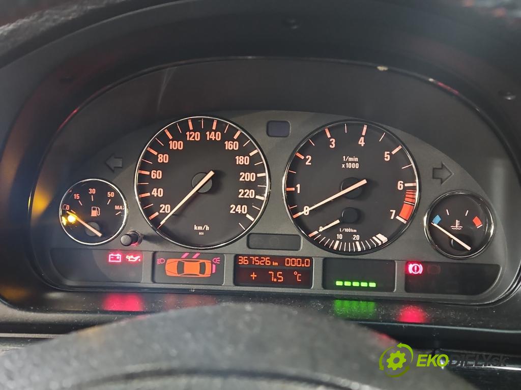 Bmw 5 E39 1996-2003 2.0 R6 150 hp manual 110 kW 1991 cm3 4- Přístrojová deska 8375669 (Přístrojová deska)