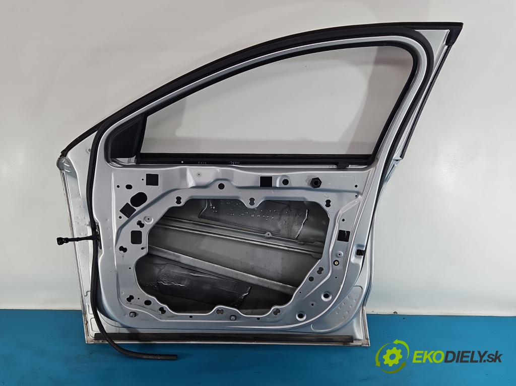 Ford Focus Mk4 2018- 1.0 ecoboost 125 HP manual 92 kW 999 cm3 5- dvere predné pravé  (Kľučka dverí ostatné)