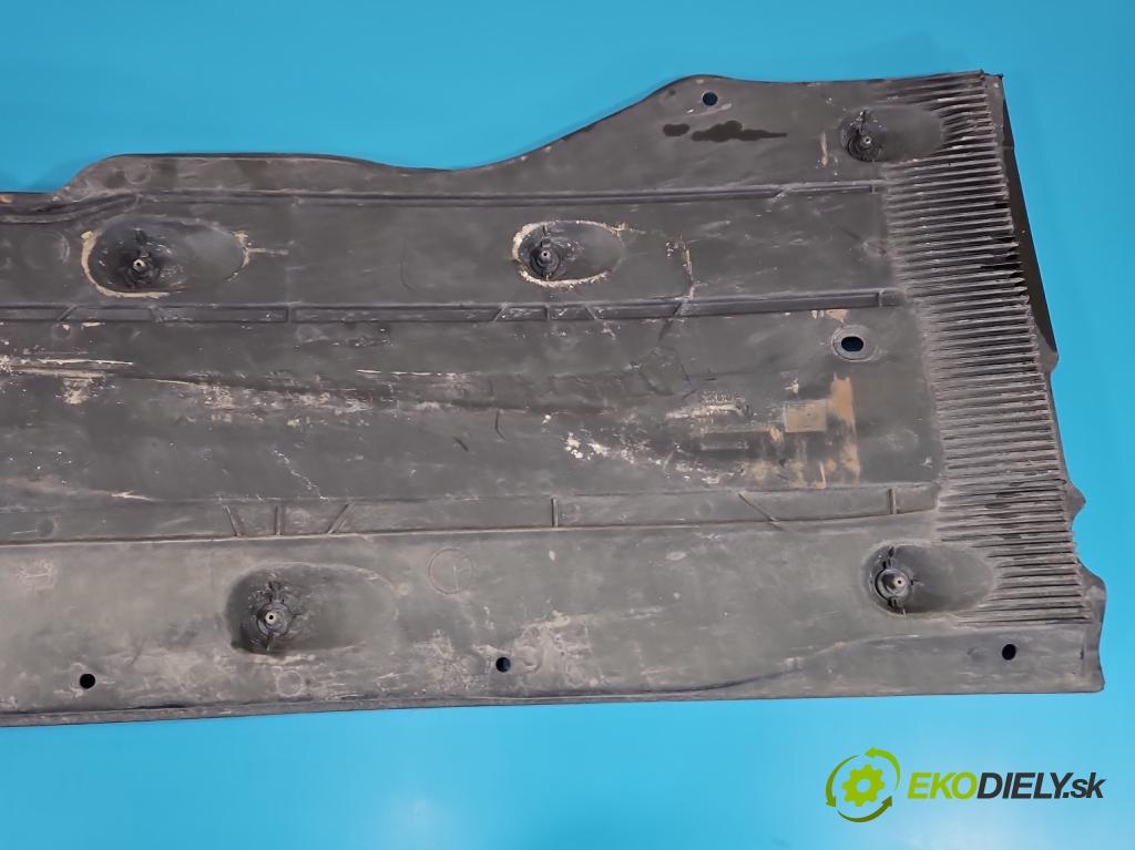 Skoda Octavia III 2013- 1.4 tsi 140 HP manual 103 kW 1395 cm3 5- kryt plast 5Q0825272A