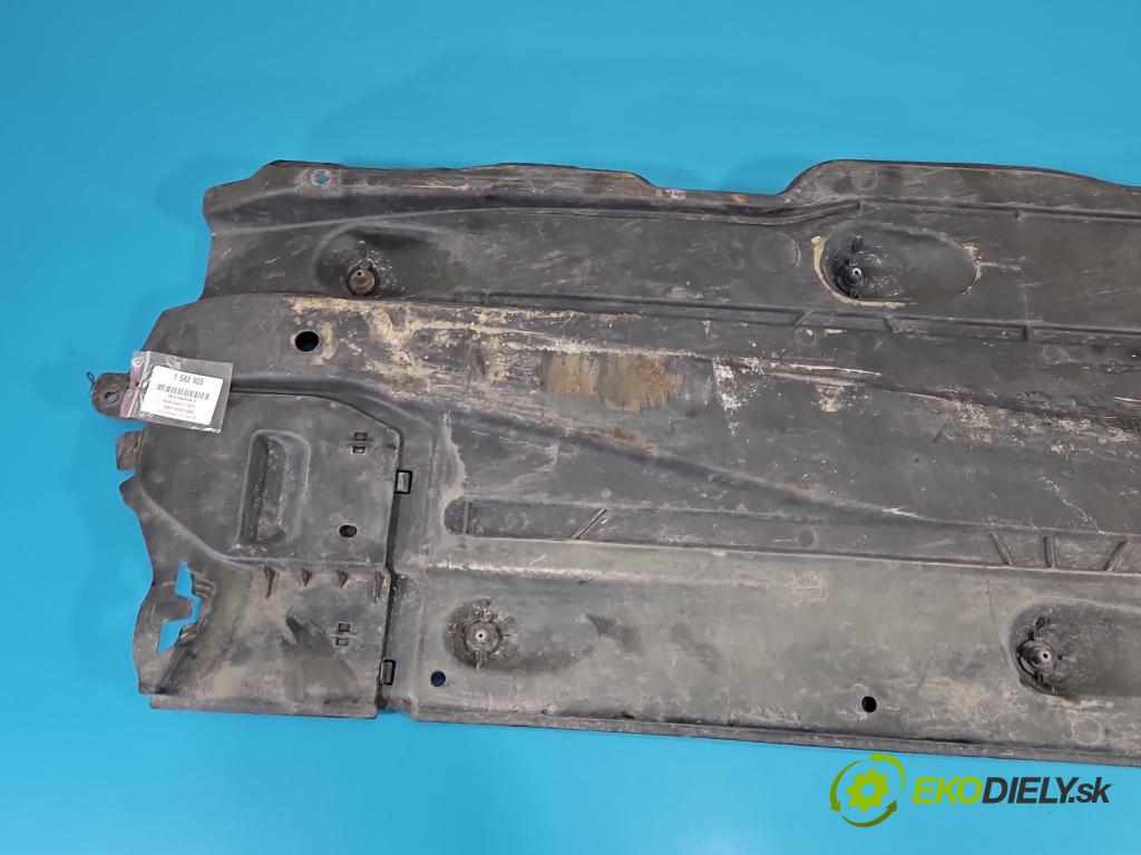 Skoda Octavia III 2013- 1.4 tsi 140 HP manual 103 kW 1395 cm3 5- kryt plast 5Q0825272A