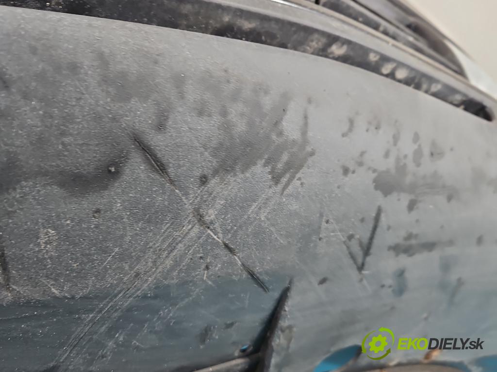 Skoda Octavia II 2004-2013 2.0 tdi 140 HP manual 103 kW 1968 cm3 5- nárazník predné 1Z0807061 (Kľučka dverí ostatné)
