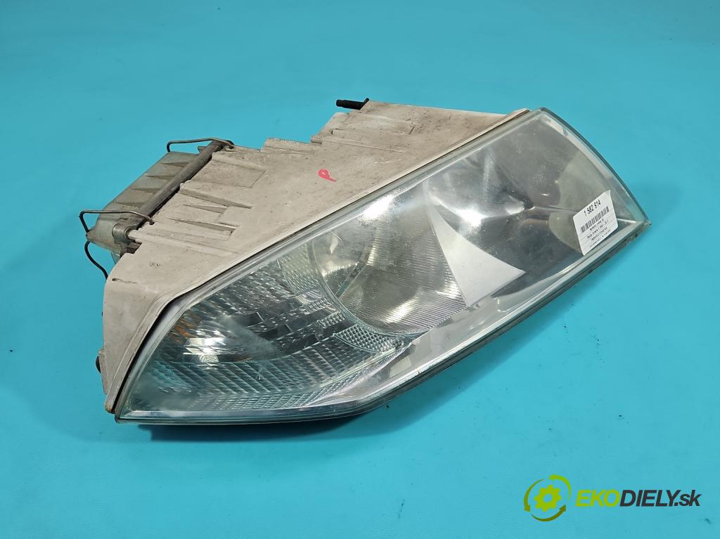 Skoda Octavia II 2004-2013 2.0 tdi 140 HP manual 103 kW 1968 cm3 5- Reflektor: pravý  (Svetlo predné pravé)