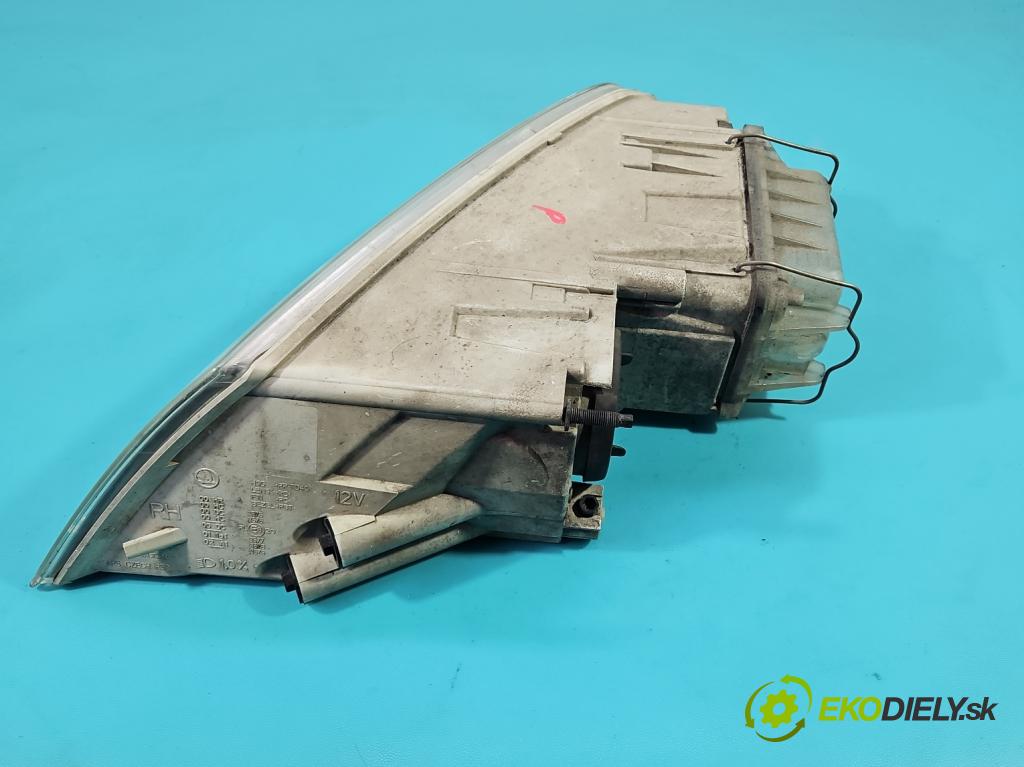 Skoda Octavia II 2004-2013 2.0 tdi 140 HP manual 103 kW 1968 cm3 5- Reflektor: pravý  (Svetlo predné pravé)
