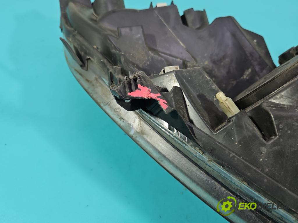 Renault Scenic III 2009-2016 1.5 dci 106 HP manual 78 kW 1461 cm3 5- Reflektor: ľavý 260608682R (Kľučka dverí ostatné)