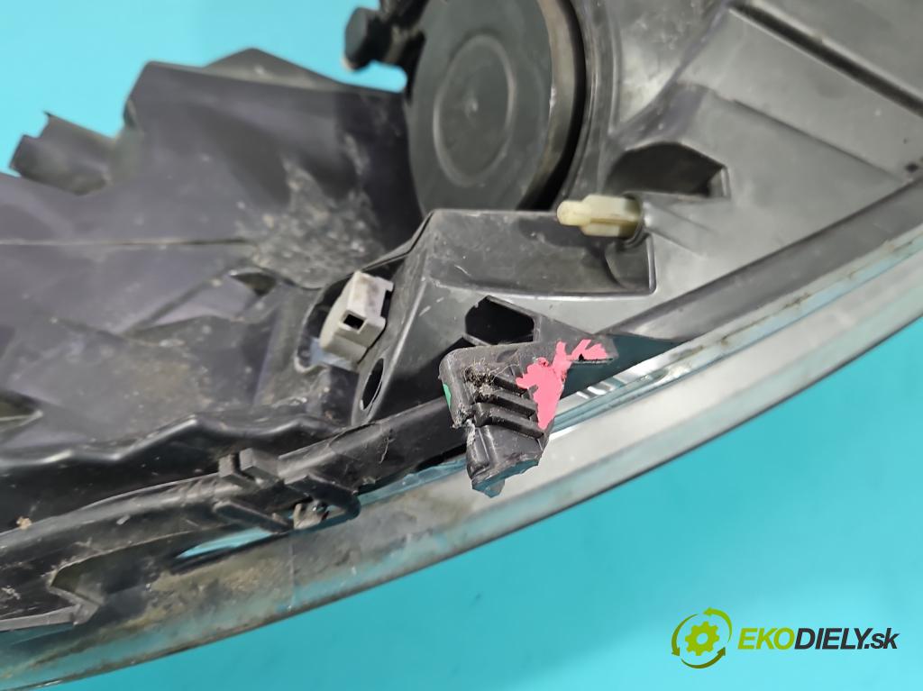 Renault Scenic III 2009-2016 1.5 dci 106 HP manual 78 kW 1461 cm3 5- Reflektor: ľavý 260608682R (Kľučka dverí ostatné)