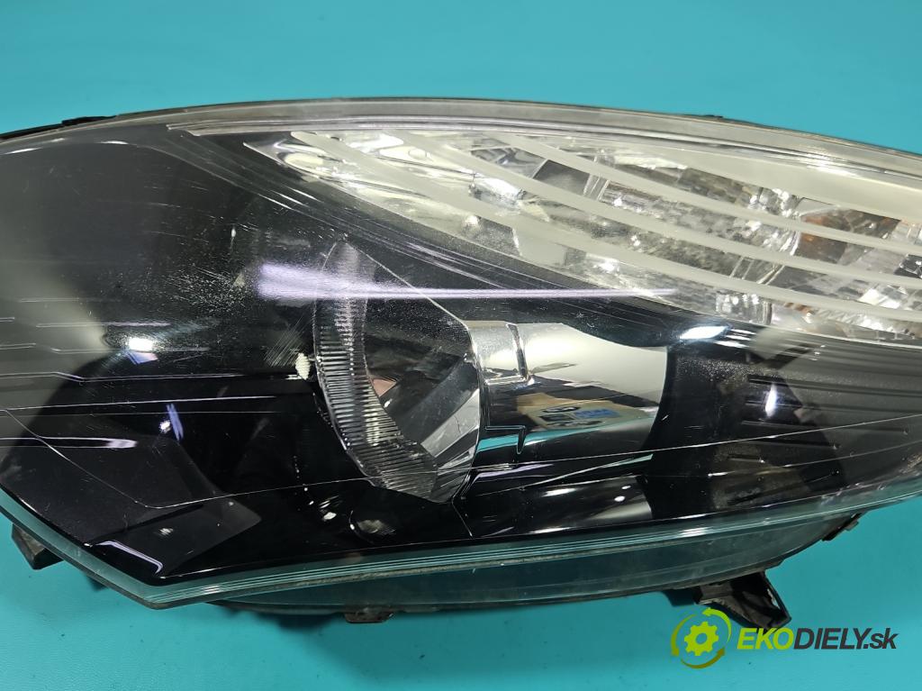 Renault Scenic III 2009-2016 1.5 dci 106 HP manual 78 kW 1461 cm3 5- Reflektor: ľavý 260608682R (Kľučka dverí ostatné)