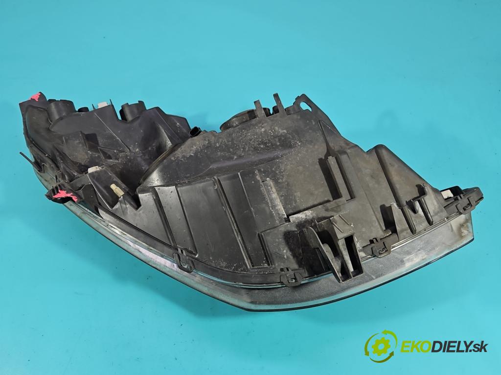 Renault Scenic III 2009-2016 1.5 dci 106 HP manual 78 kW 1461 cm3 5- Reflektor: ľavý 260608682R (Kľučka dverí ostatné)