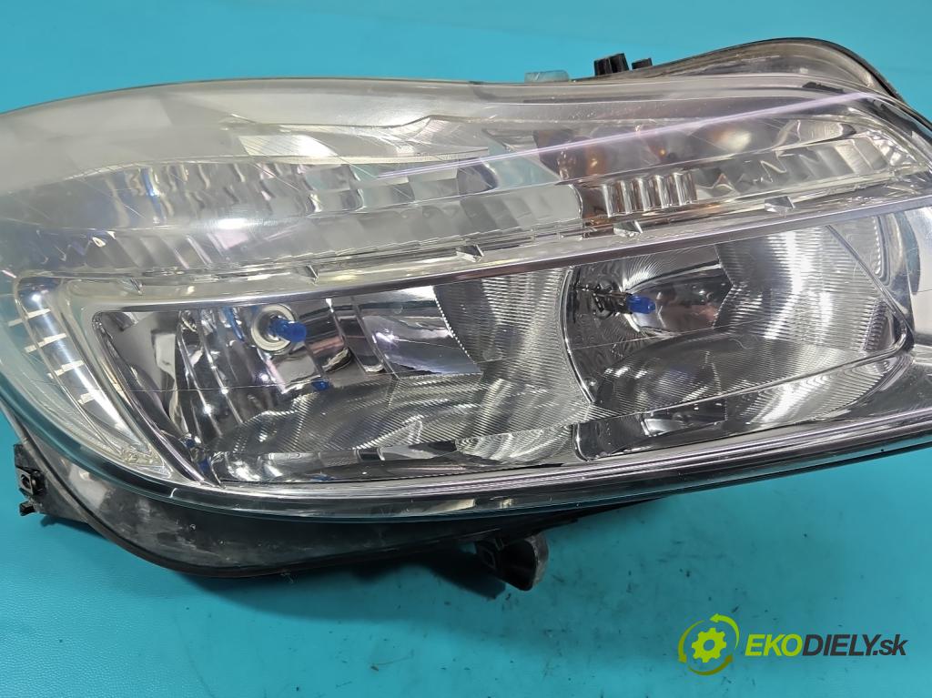 Opel Insignia A 2008-2017 2.0 cdti 131 HP automatic 96 kW 1956 cm3 5- Reflektor: pravý 13226783 (Svetlo predné pravé)