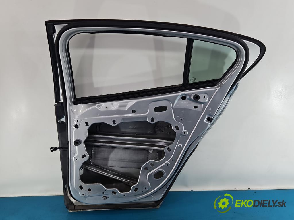 Ford Focus Mk4 2018- 1.0 ecoboost 125 hp manual 92 kW 999 cm3 5- dveře zadní pravé  (Klika dveří ostatní)