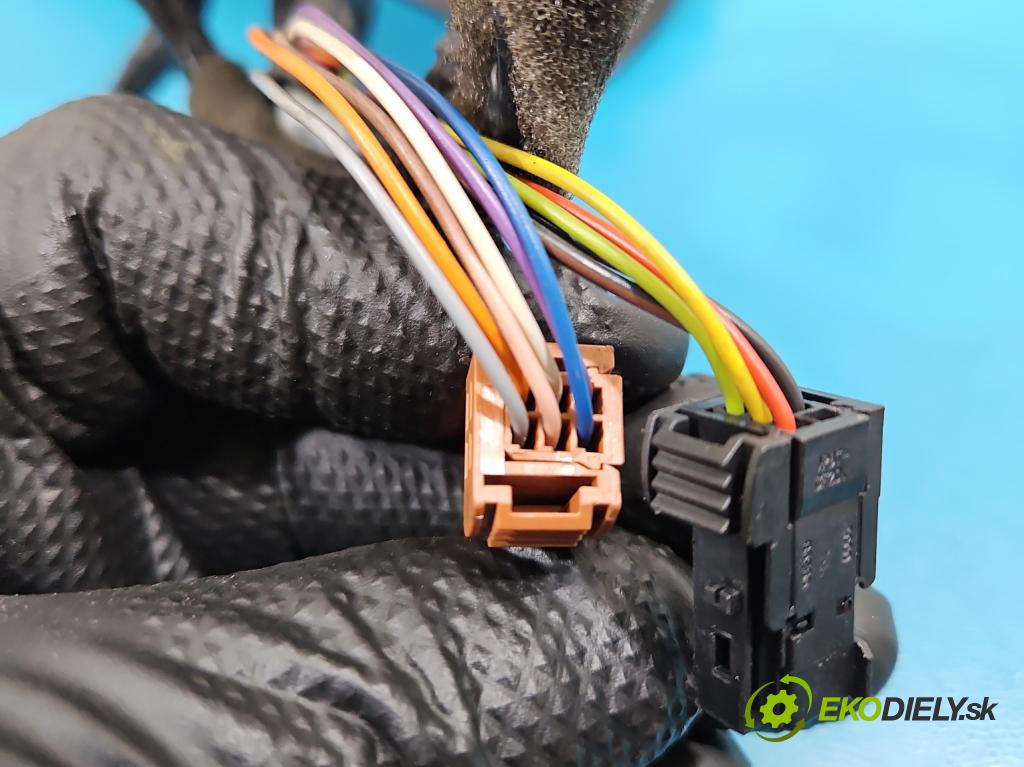 Citroen C4 Grand picasso I 2006-2013 1.8 16V EW7AF 125 HP manual 92 kW 1749 cm3 5- zrkadlo ľavé  (Kľučka dverí ostatné)