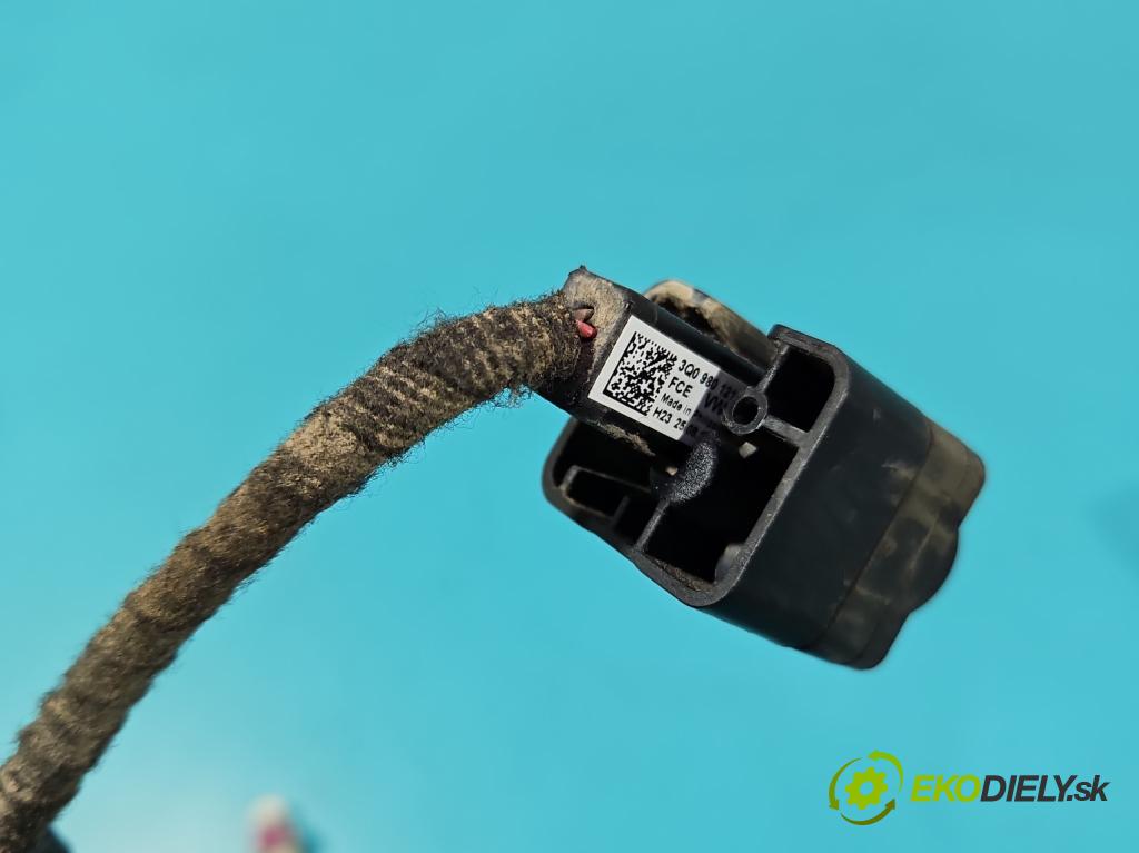 Seat Leon III 2012-2020 2.0 tdi 150 HP manual 110 kW 1968 cm3 5- Kamera cúvania 3Q0980121H