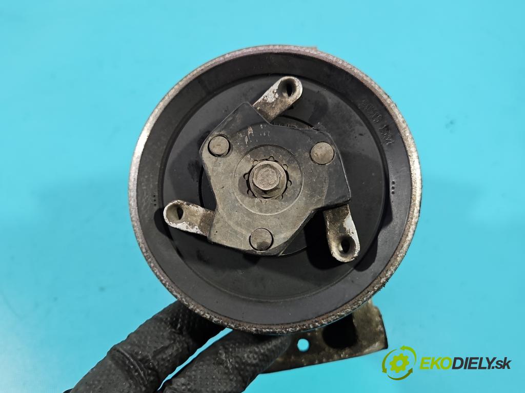 Seat Leon III 2012-2020 2.0 tdi 150 HP manual 110 kW 1968 cm3 5- Kompresor: klimatizácie 5Q0820803D (Kompresor klimatizácie)