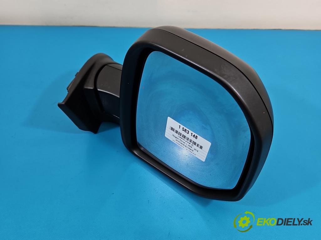 Peugeot Partner II 2008-2018 1.6 hdi 90 hp manual 66.2 kW 1560 cm3 3- zpětné zrcátko pravé  (Klika dveří ostatní)