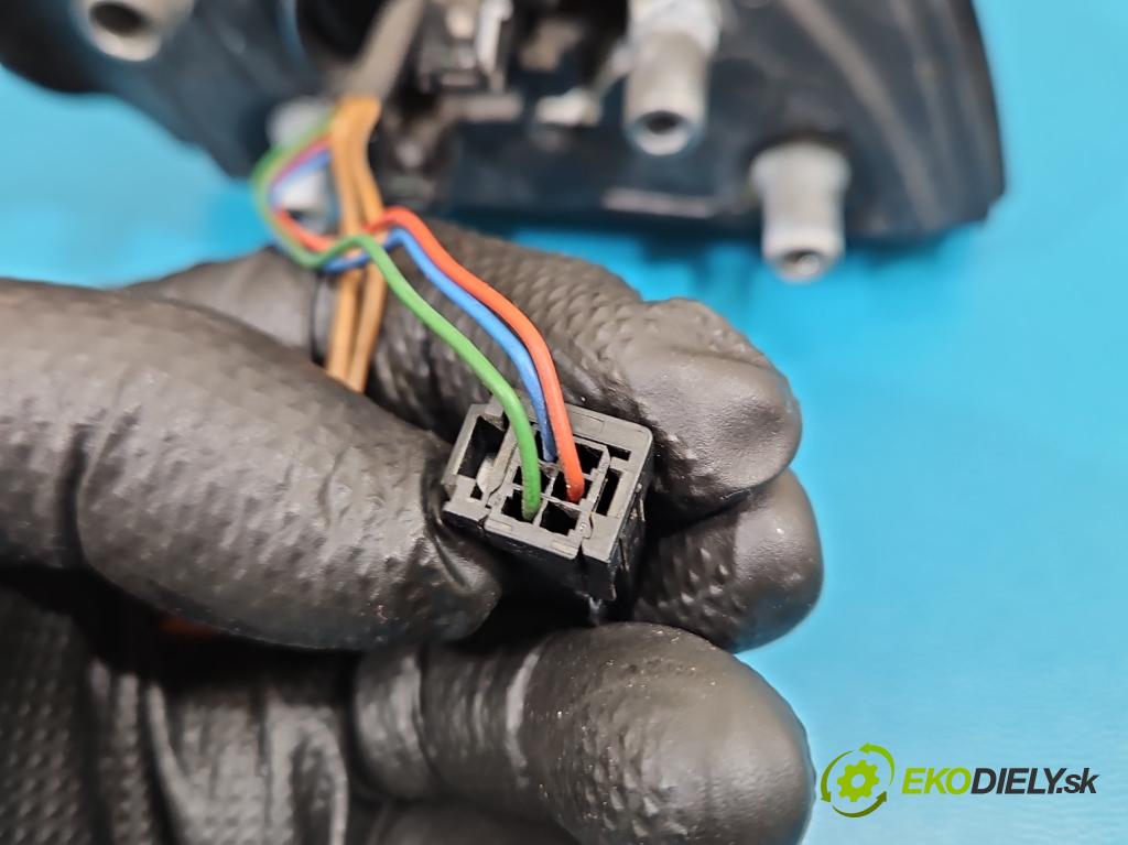 Peugeot Partner II 2008-2018 1.6 hdi 90 hp manual 66.2 kW 1560 cm3 3- zpětné zrcátko levé  (Klika dveří ostatní)