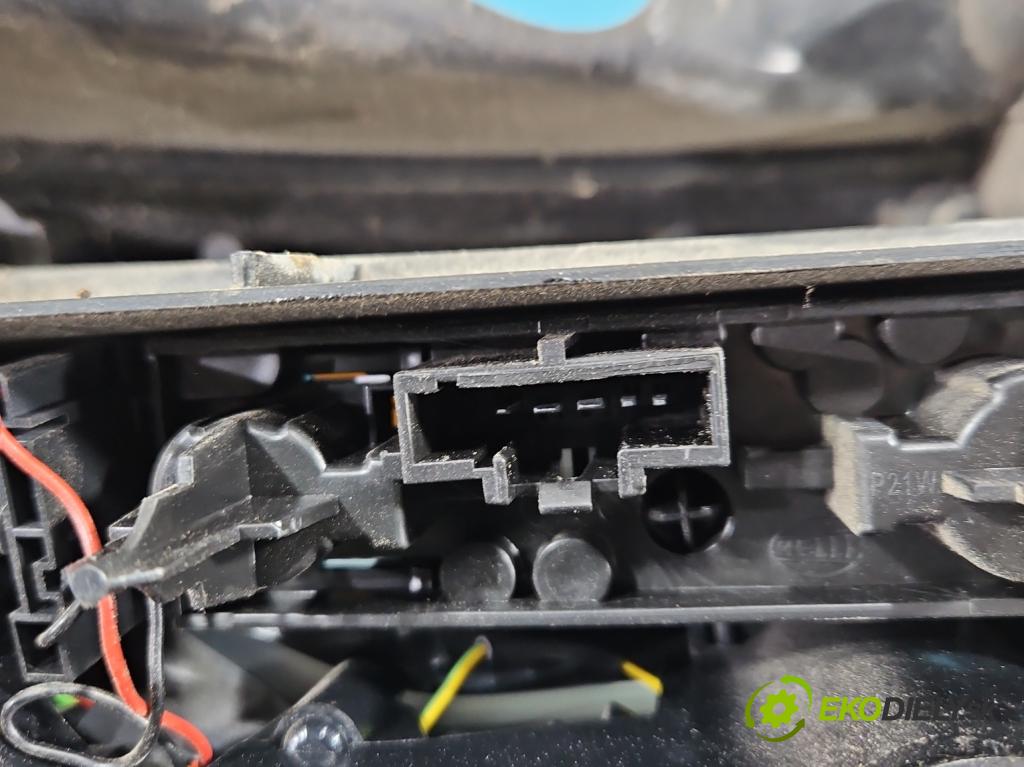 Citroen C4 Grand picasso I 2006-2013 1.8 16V EW7AF 125 HP manual 92 kW 1749 cm3 5- svetlo / reflektor zadné pravé 00946602 (Kľučka dverí ostatné)