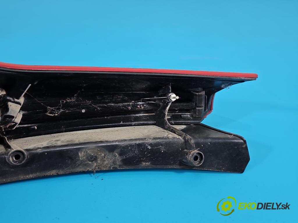 Citroen C4 Grand picasso I 2006-2013 1.8 16V EW7AF 125 HP manual 92 kW 1749 cm3 5- svetlo / reflektor zadné pravé 00946602 (Kľučka dverí ostatné)