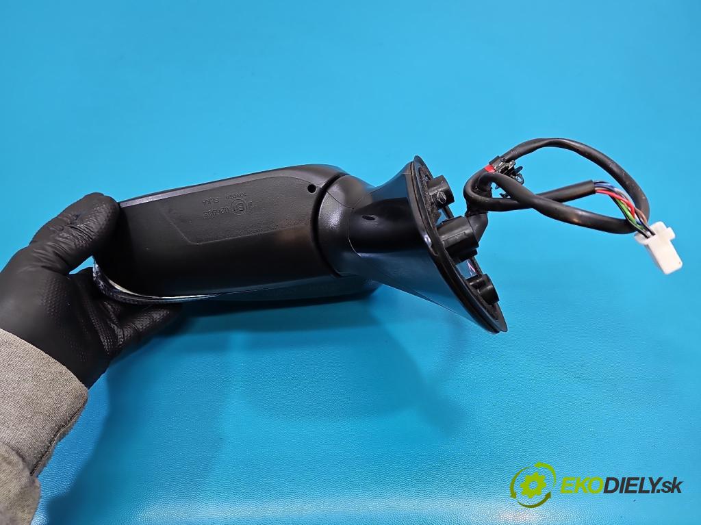 Toyota Verso 2009-2018 2.0 D4D 125 HP manual 92 kW 1998 cm3 5- zrkadlo ľavé  (Kľučka dverí ostatné)