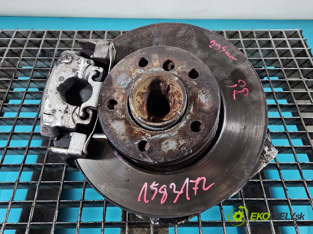 Bmw 5 E39 1996-2003 2.0 R6 150 HP manual 110 kW 1991 cm3 4- náboj pravé  (Náboj kolesa)