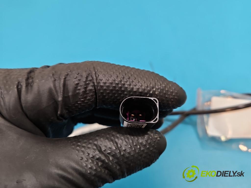 Skoda Octavia IV 2019- 2.0 tdi 116 HP manual 85 kW 1968 cm3 5- snímač teploty: výfukové 05L906088Q (Snímač)