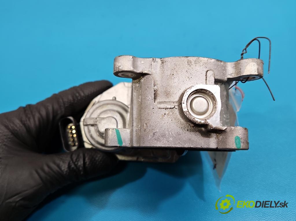 Skoda Octavia IV 2019- 2.0 tdi 116 HP manual 85 kW 1968 cm3 5- klapka 05L128063A (Škrtiaca klapka)