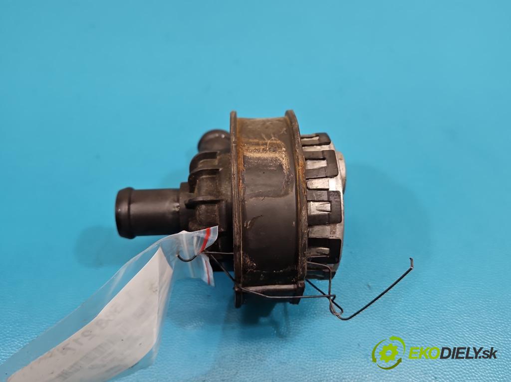 Skoda Octavia IV 2019- 2.0 tdi 116 HP manual 85 kW 1968 cm3 5- pompa obehu voda: 3Q0965567E