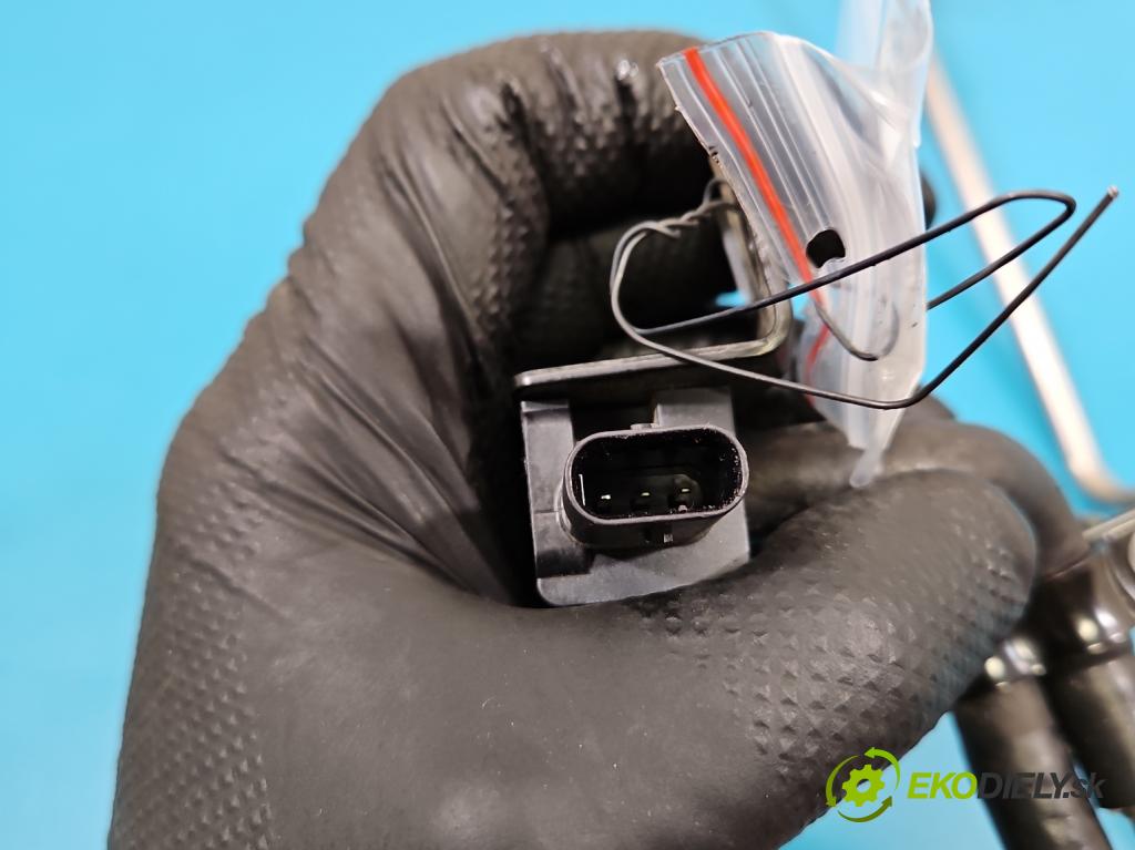 Skoda Octavia IV 2019- 2.0 tdi 116 HP manual 85 kW 1968 cm3 5- snímač tlak: výfukové 04L906051R