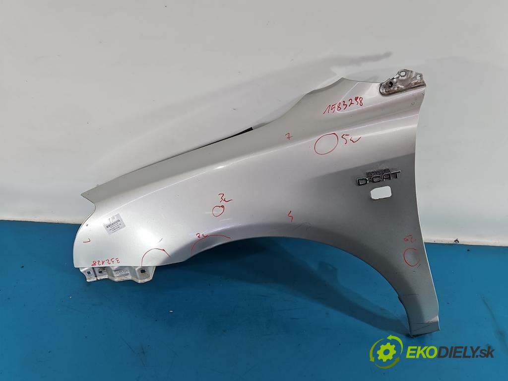 Toyota Avensis II T25 2003-2008 2.2 D-CAT 177 HP manual 130 kW 2231 cm3 5- blatník predné ľavý  (Blatník predný ľavý)