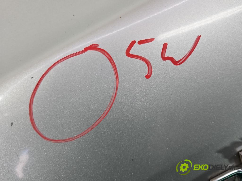 Toyota Avensis II T25 2003-2008 2.2 D-CAT 177 HP manual 130 kW 2231 cm3 5- blatník predné ľavý  (Blatník predný ľavý)