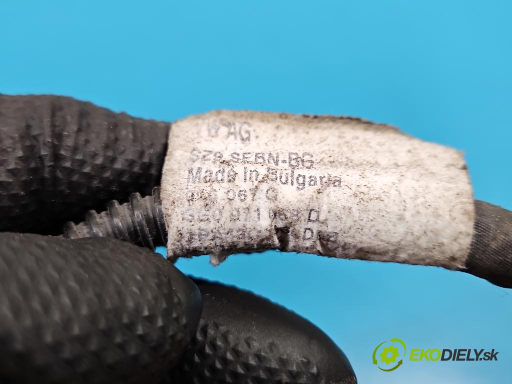 Vw Passat B8 2014 - 2.0 TDI 150 HP automatic 110 kW 1968 cm3 5- Zväzok: ostatné 5Q0971068B