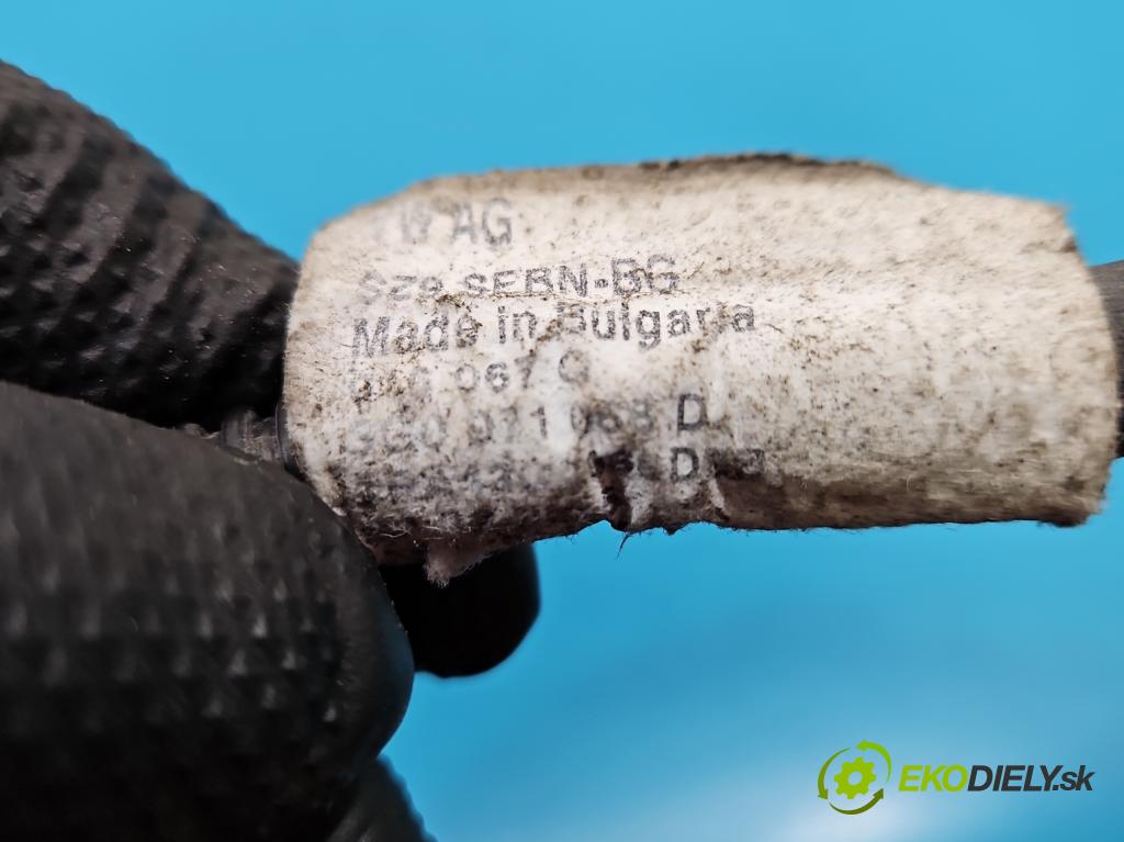 Vw Passat B8 2014 - 2.0 TDI 150 HP automatic 110 kW 1968 cm3 5- Zväzok: ostatné 5Q0971068B