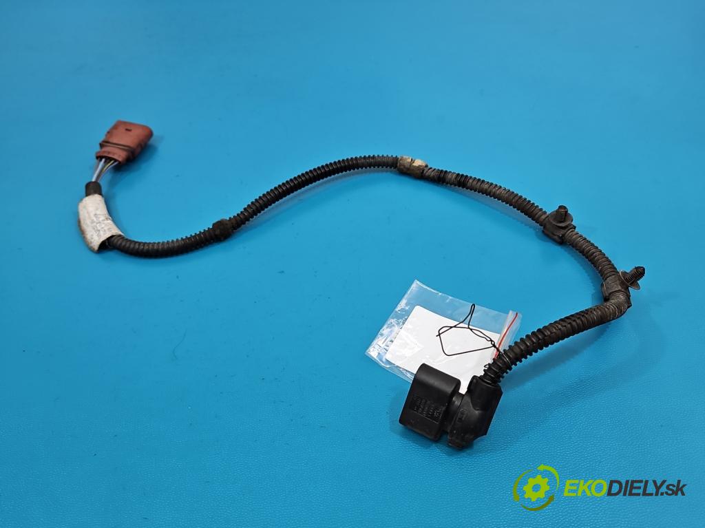 Vw Passat B8 2014 - 2.0 TDI 150 hp automatic 110 kW 1968 cm3 5- Balíček: 5Q0971068B