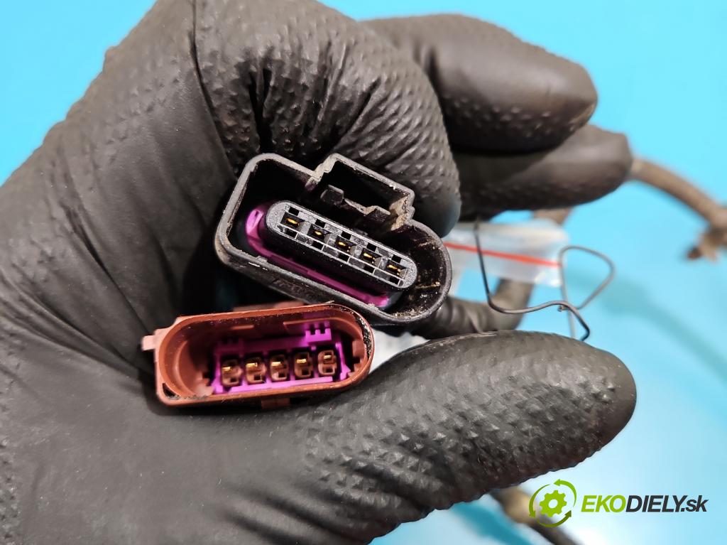 Vw Passat B8 2014 - 2.0 TDI 150 HP automatic 110 kW 1968 cm3 5- Zväzok: ostatné 5Q0971068B