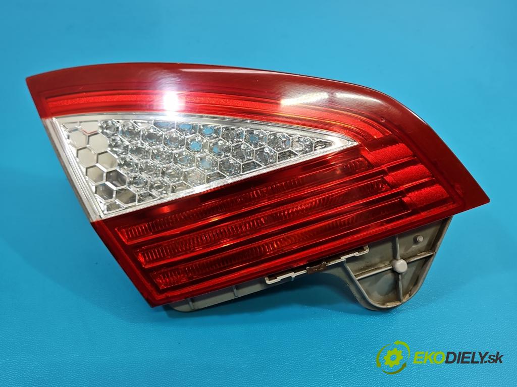 Ford Mondeo Mk4 2007-2014 2.3 16V 160 HP automatic 118 kW 2261 cm3 4- svetlo / reflektor zadné ľavé  (Kľučka dverí ostatné)