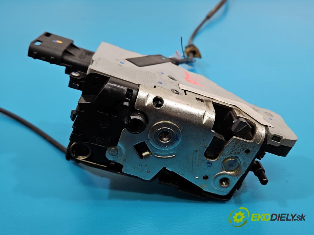 Citroen C4 Grand picasso I 2006-2013 1.8 16V EW7AF 125 HP manual 92 kW 1749 cm3 5- zámok zadné pravý 24103158