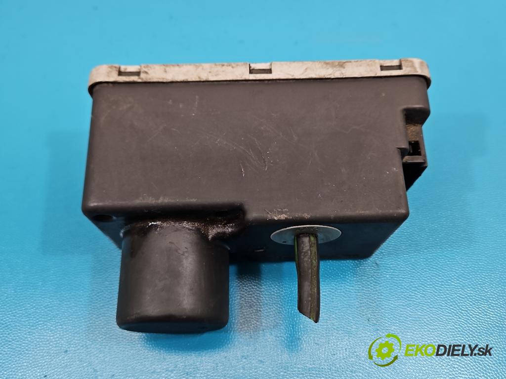 Vw Golf III 1991-1998 1.9 tdi 90 HP manual 66 kW 1896 cm3 5- Centrální: zámek: 1H0962257