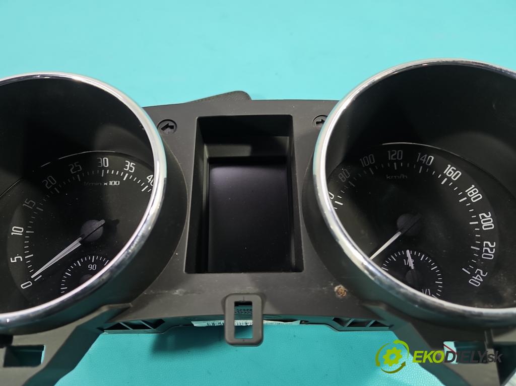 Skoda Yeti 2009-2017 2.0d 170 HP manual 125 kW 1968 cm3 5- prístrojovka/ budíky 5L0920840K (Prístrojová doska)