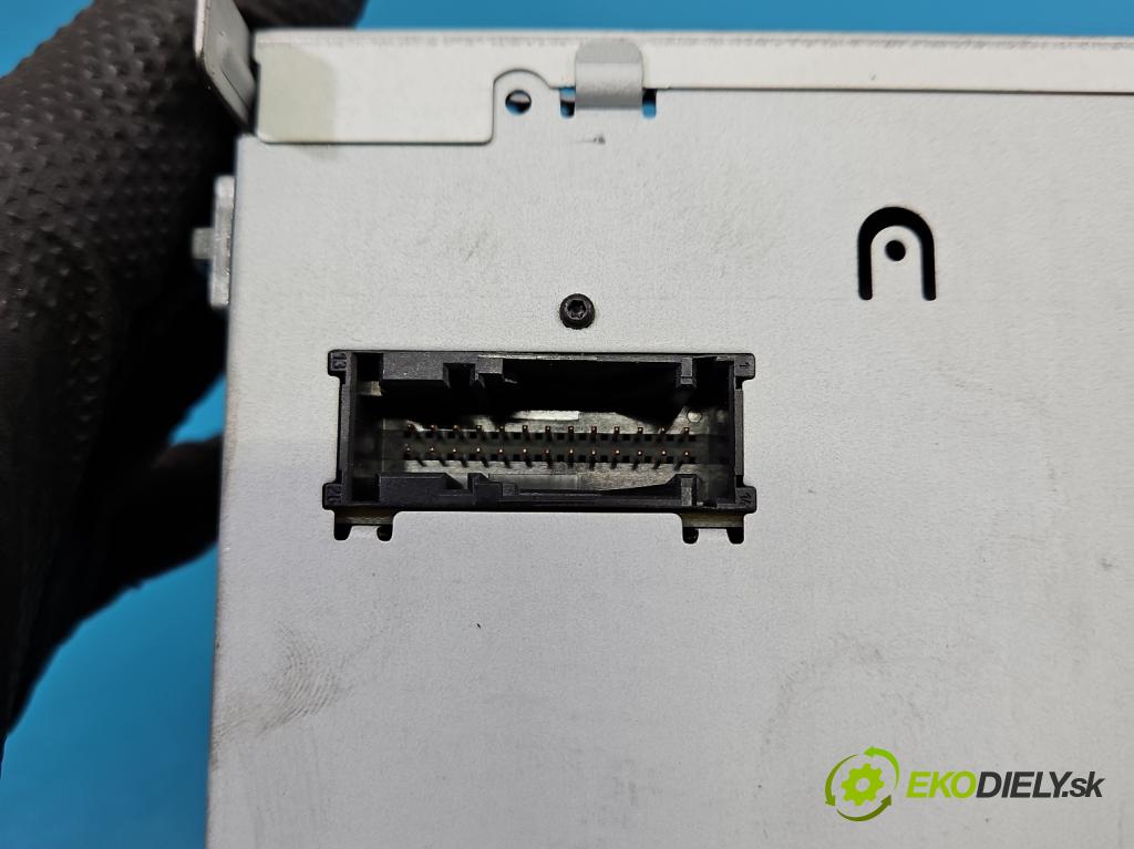 Skoda Yeti 2009-2017 2.0d 170 HP manual 125 kW 1968 cm3 5- Radio originál 3T0035192J