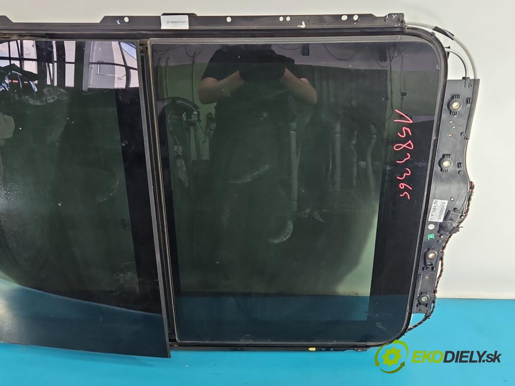 Skoda Yeti 2009-2017 2.0d 170 HP manual 125 kW 1968 cm3 5- Střešní okno: 7N0877041A (Sklo karosérie)