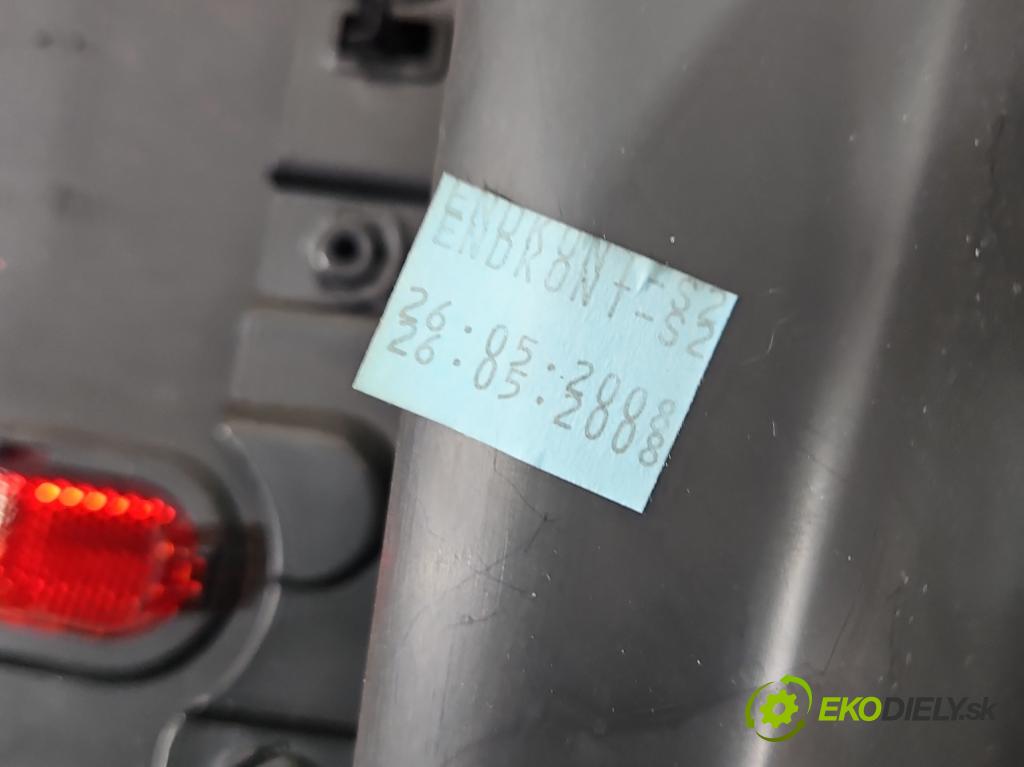 Ford Mondeo Mk4 2007-2014 2.3 16V 160 HP automatic 118 kW 2261 cm3 4- Čalounictví: dvere predné pravé
