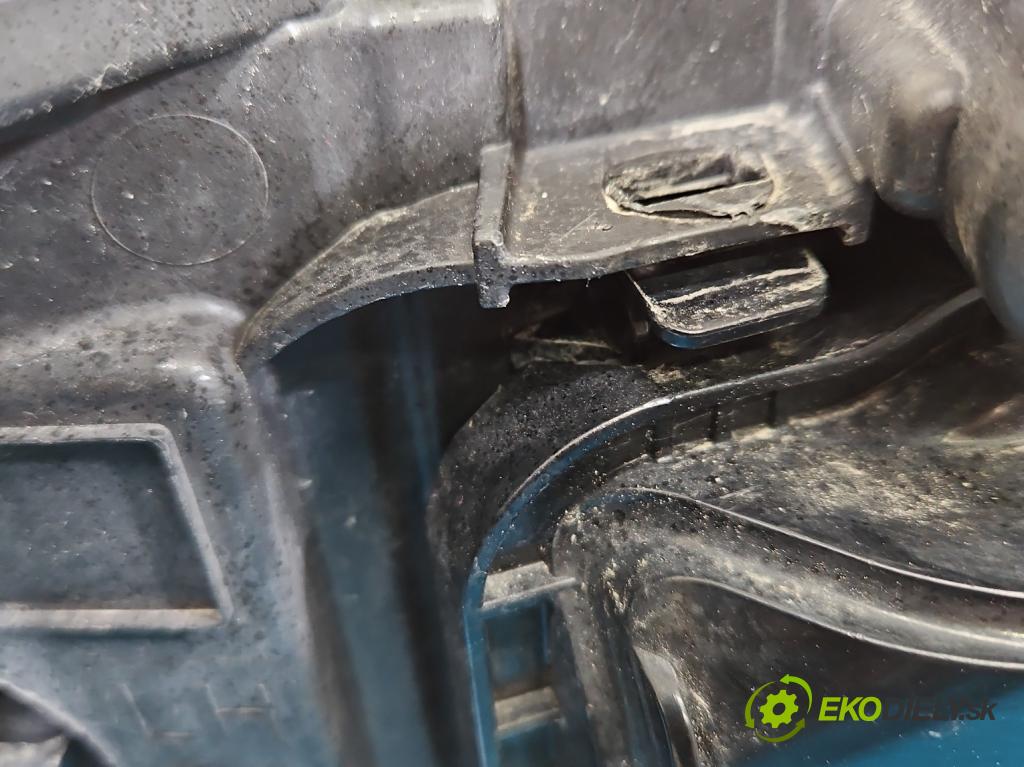 Ford Mondeo Mk4 2007-2014 2.3 16V 160 HP automatic 118 kW 2261 cm3 4- Reflektor: ľavý 7S71-13101-EF (Kľučka dverí ostatné)