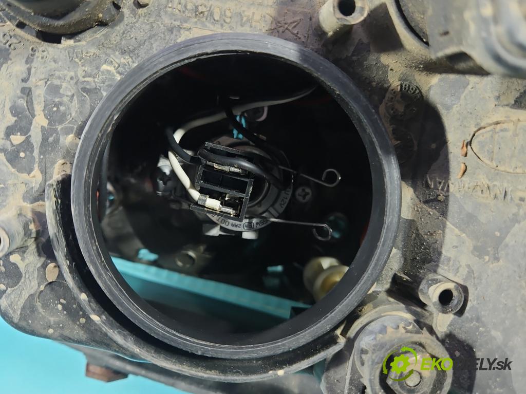 Vw Passat B5 1995-2005 1.9 tdi 110 HP manual 81 kW 1896 cm3 4- Reflektor: ľavý  (Kľučka dverí ostatné)