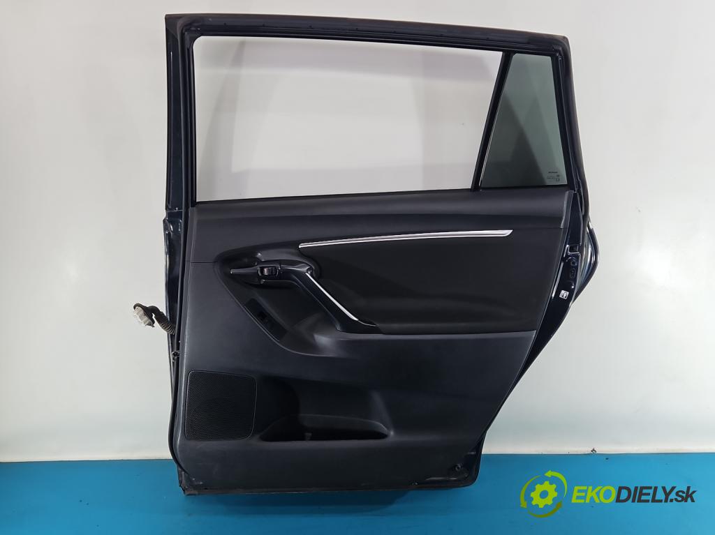 Toyota Verso 2009-2018 2.0 D4D 125 hp manual 92 kW 1998 cm3 5- dveře zadní pravé  (Klika dveří ostatní)
