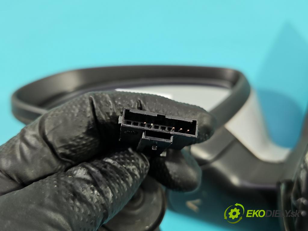 Opel Astra IV 2009-2015 1.4 T 140 hp manual 103 kW 1364 cm3 4- zpětné zrcátko levé  (Klika dveří ostatní)