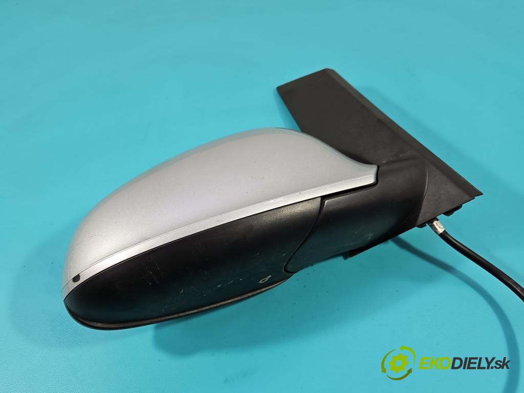 Opel Astra IV 2009-2015 1.4 T 140 HP manual 103 kW 1364 cm3 4- zrkadlo pravé  (Kľučka dverí ostatné)