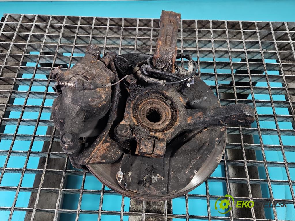 Peugeot 807 2002-2014 2.0 hdi 136 HP manual 100 kW 1997 cm3 5- náboj pravé  (Náboj kolesa)